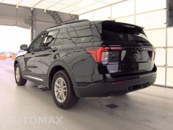 2025 Ford Explorer Active - miniatura 8