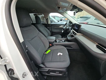 2025 Ford Explorer Active - miniatura 14