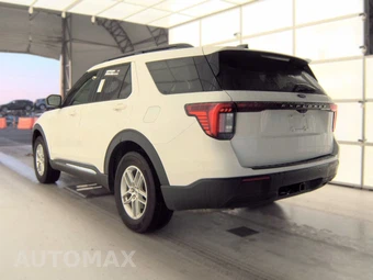 2025 Ford Explorer Active - miniatura 8