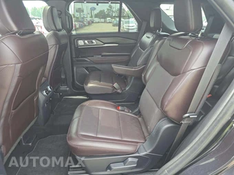 2025 Ford Explorer Platinum - miniatura 10