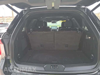 2025 Ford Explorer Platinum - miniatura 12
