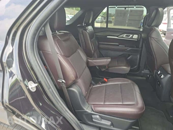 2025 Ford Explorer Platinum - miniatura 14