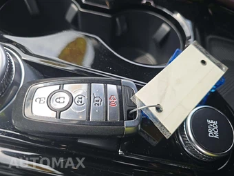 2025 Ford Explorer Platinum - miniatura 5