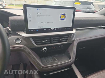 2025 Ford Explorer Platinum - miniatura 7