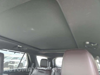 2025 Ford Explorer Platinum - miniatura 8