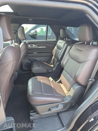 2025 Ford Explorer Platinum - miniatura 13