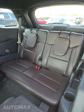 2025 Ford Explorer Platinum - miniatura 14