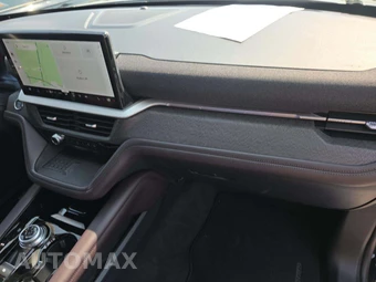 2025 Ford Explorer Platinum - miniatura 20