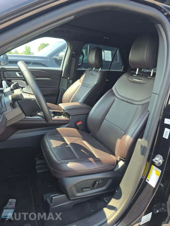 2025 Ford Explorer Platinum - miniatura 6