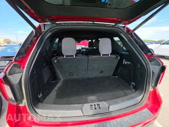 2025 Ford Explorer Platinum - miniatura 17