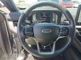 2025 Ford Explorer Platinum - miniatura 10