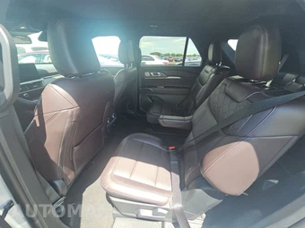 2025 Ford Explorer Platinum - miniatura 13