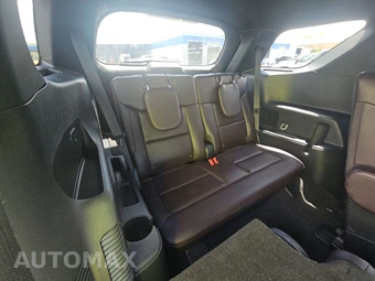 2025 Ford Explorer Platinum - miniatura 14