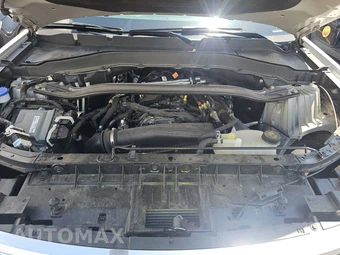 2025 Ford Explorer Platinum - miniatura 16