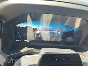 2025 Ford Explorer Platinum - miniatura 12