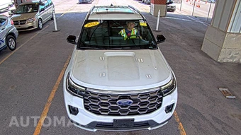2025 Ford Explorer Platinum - miniatura 2