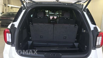 2025 Ford Explorer Platinum - miniatura 24