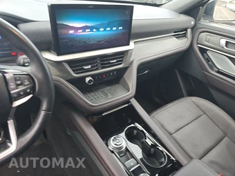 2025 Ford Explorer Platinum - miniatura 11