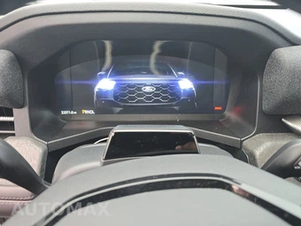 2025 Ford Explorer Platinum - miniatura 12