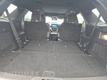 2025 Ford Explorer Platinum - miniatura 16
