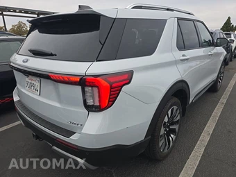 2025 Ford Explorer Platinum - miniatura 4