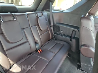 2025 Ford Explorer Platinum - miniatura 14