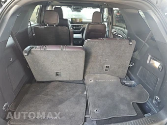 2025 Ford Explorer Platinum - miniatura 17