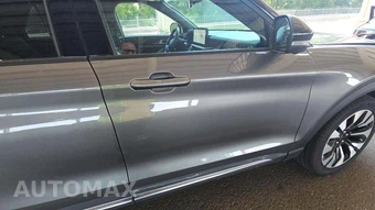 2025 Ford Explorer Platinum - miniatura 25