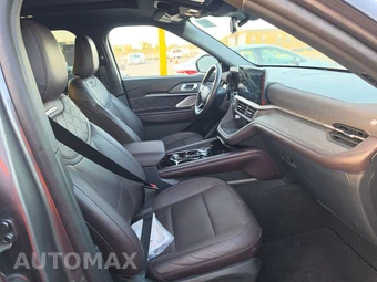 2025 Ford Explorer Platinum - miniatura 8