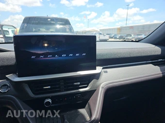 2025 Ford Explorer Platinum - miniatura 11