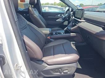 2025 Ford Explorer Platinum - miniatura 8