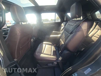 2025 Ford Explorer Platinum - miniatura 13