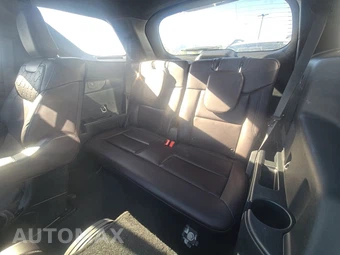 2025 Ford Explorer Platinum - miniatura 14