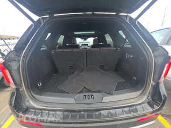 2025 Ford Explorer Platinum - miniatura 17