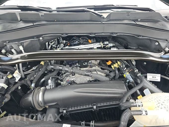 2025 Ford Explorer Platinum - miniatura 15