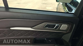 2025 Ford Explorer Platinum - miniatura 37