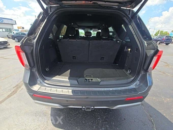 2025 Ford Explorer Platinum - miniatura 12