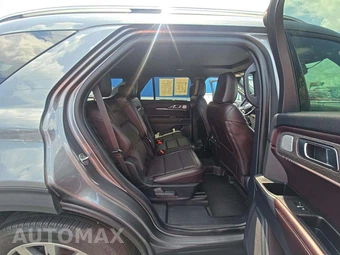 2025 Ford Explorer Platinum - miniatura 14