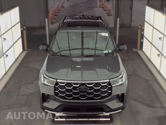 2025 Ford Explorer Platinum - miniatura 2