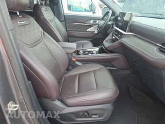 2025 Ford Explorer Platinum - miniatura 8