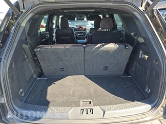 2025 Ford Explorer Platinum - miniatura 17