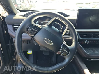2025 Ford Explorer Platinum - miniatura 10