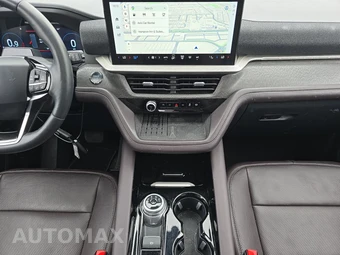 2025 Ford Explorer Platinum - miniatura 11