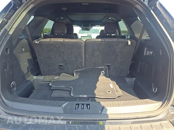 2025 Ford Explorer Platinum - miniatura 17