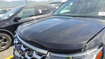 2025 Ford Explorer Platinum - miniatura 23
