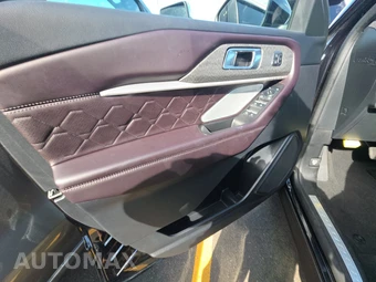 2025 Ford Explorer Platinum - miniatura 9
