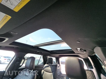 2025 Ford Explorer Platinum - miniatura 19