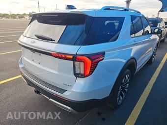 2025 Ford Explorer Platinum - miniatura 4