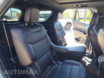 2025 Ford Explorer Platinum - miniatura 17