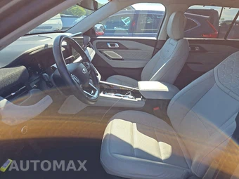 2025 Ford Explorer Platinum - miniatura 7